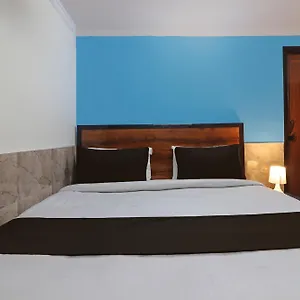 O Bluemoon Inn, South Campus New Delhi